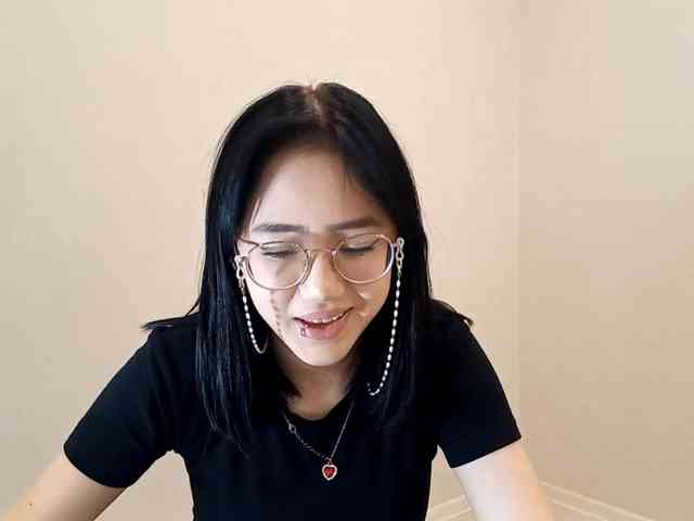 MyrleHenggeler webcam