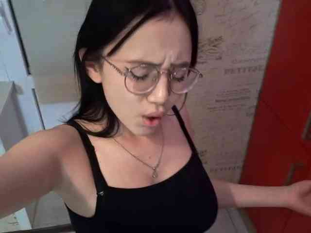 MyrleHenggeler webcam