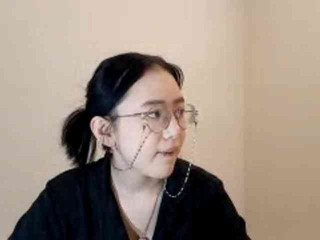 MyrleHenggeler webcam