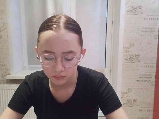 MyrleHenggeler webcam