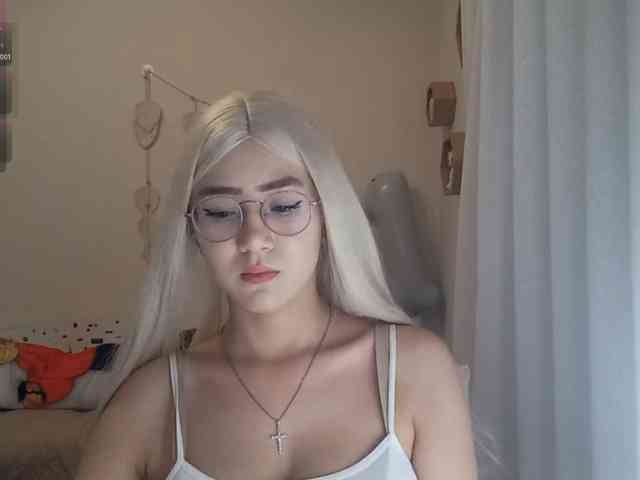 MyrleHenggeler webcam