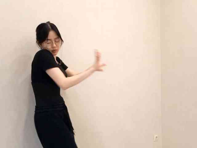 MyrleHenggeler webcam