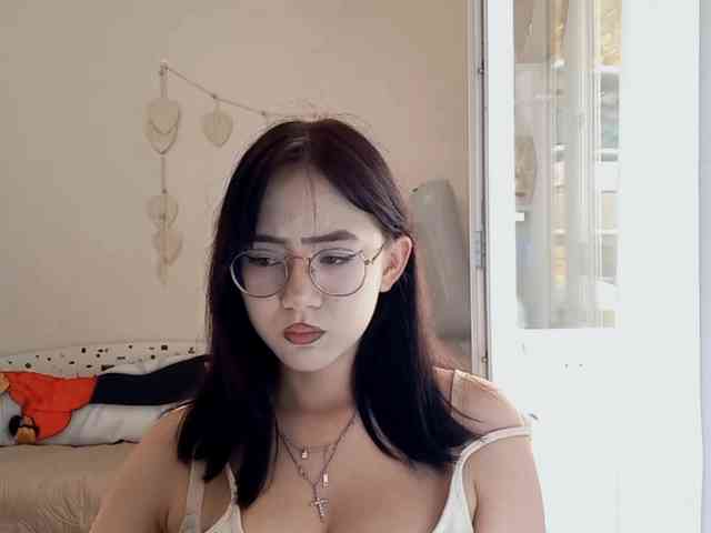 MyrleHenggeler webcam