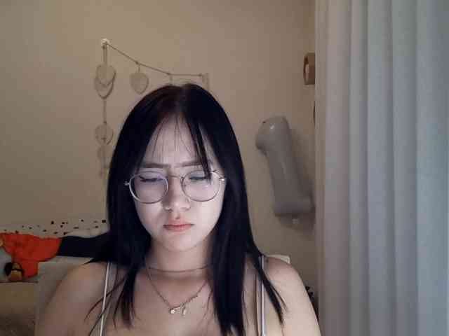 MyrleHenggeler webcam