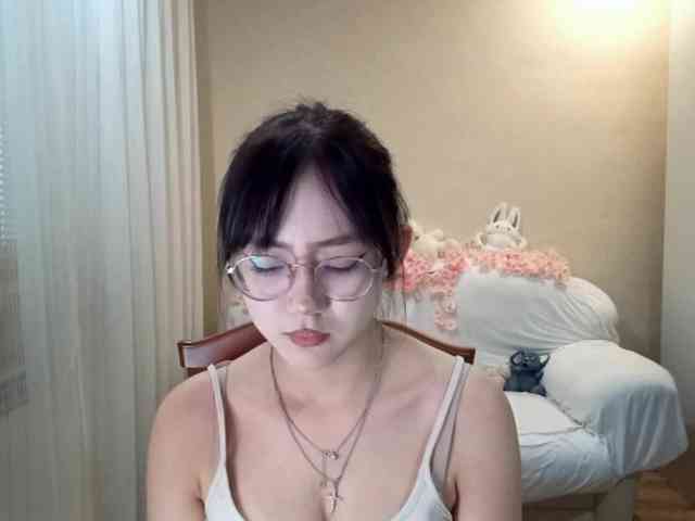MyrleHenggeler webcam