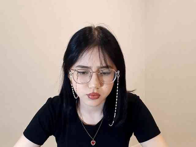 MyrleHenggeler webcam