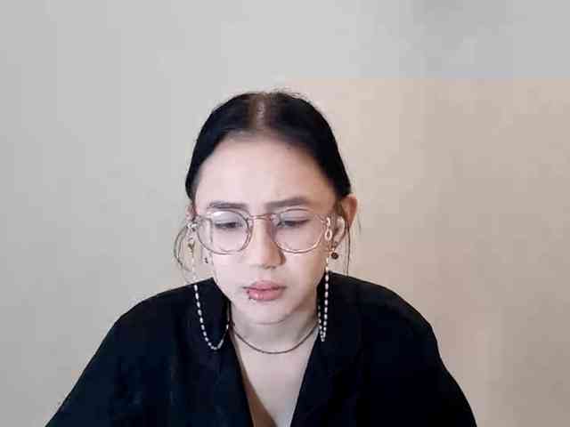 MyrleHenggeler webcam