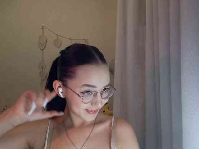 MyrleHenggeler webcam