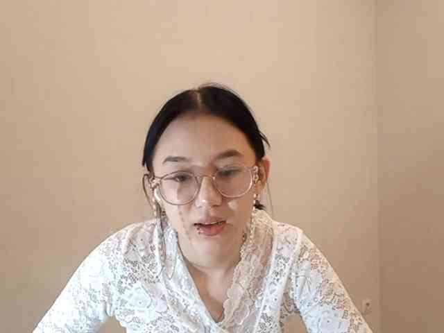 MyrleHenggeler webcam