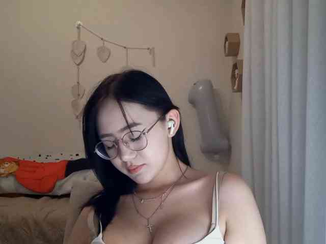 MyrleHenggeler webcam