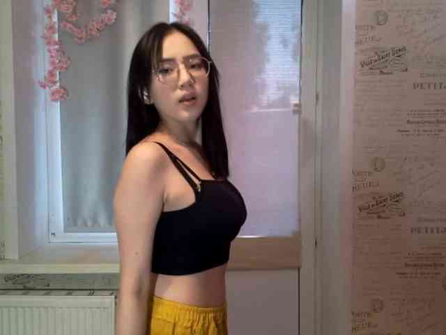 MyrleHenggeler webcam