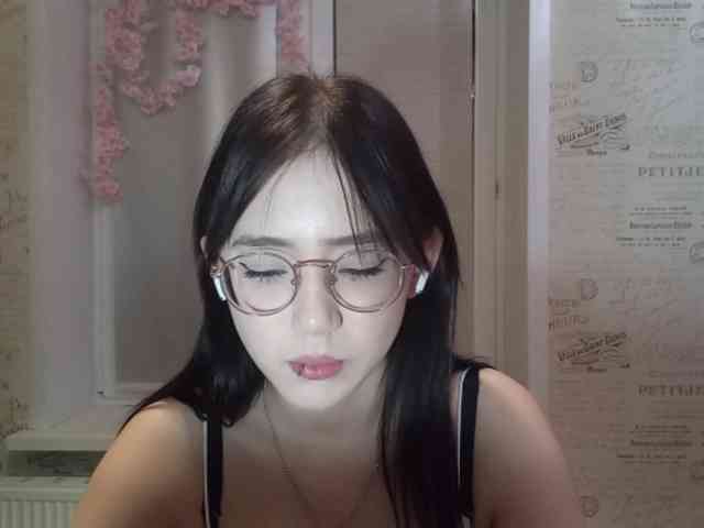 MyrleHenggeler webcam