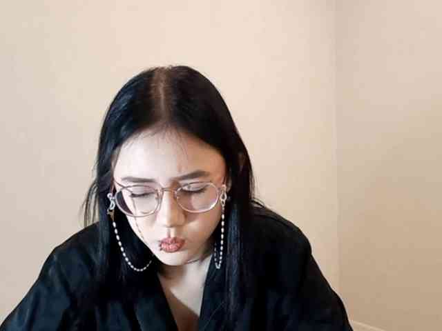 MyrleHenggeler webcam