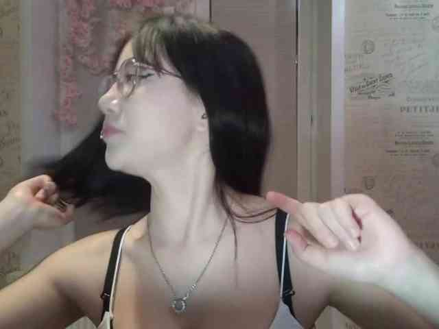 MyrleHenggeler webcam