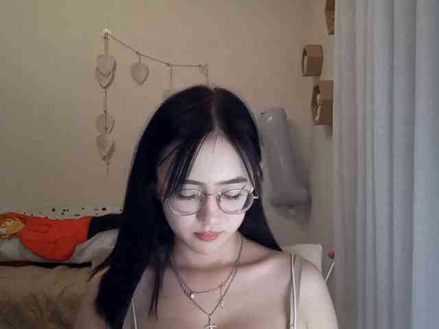 MyrleHenggeler webcam
