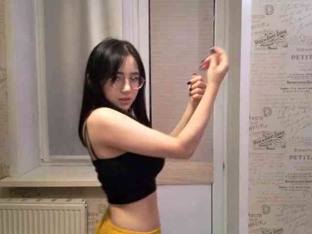 MyrleHenggeler webcam