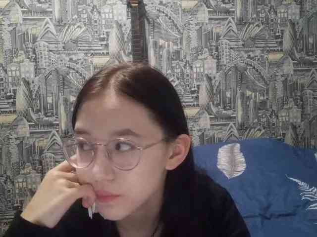 MyrleHenggeler webcam