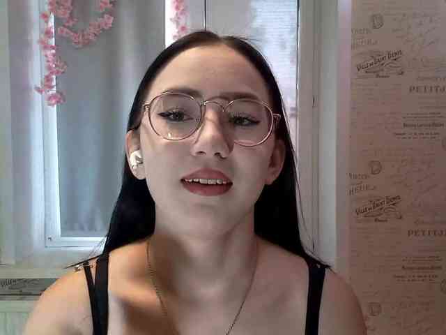 MyrleHenggeler webcam