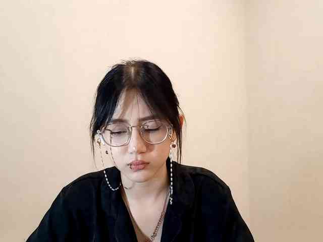 MyrleHenggeler webcam