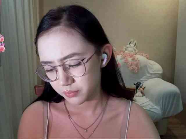 MyrleHenggeler webcam