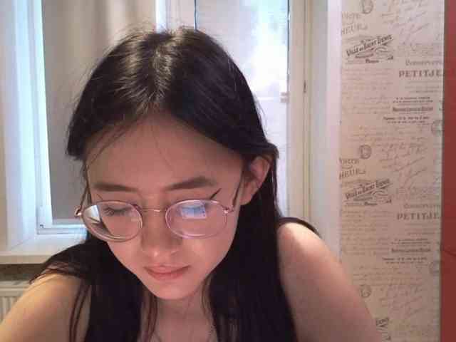 MyrleHenggeler webcam