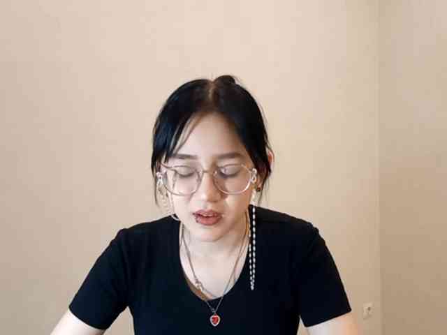 MyrleHenggeler webcam