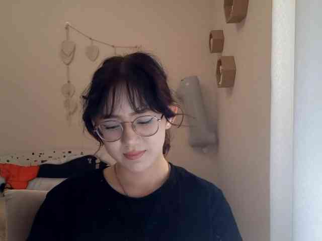 MyrleHenggeler webcam