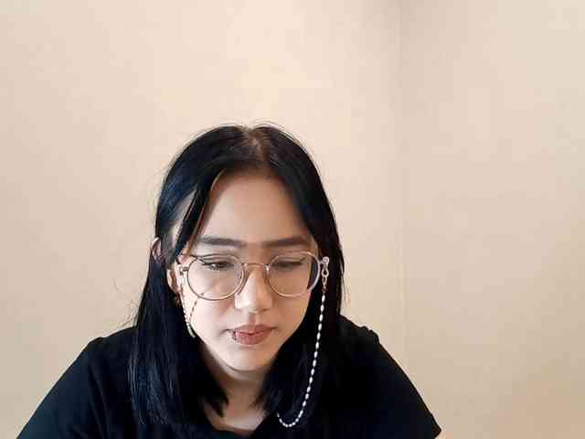 MyrleHenggeler webcam