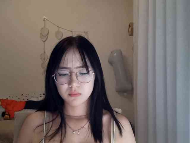 MyrleHenggeler webcam