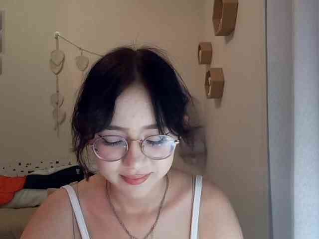 MyrleHenggeler webcam
