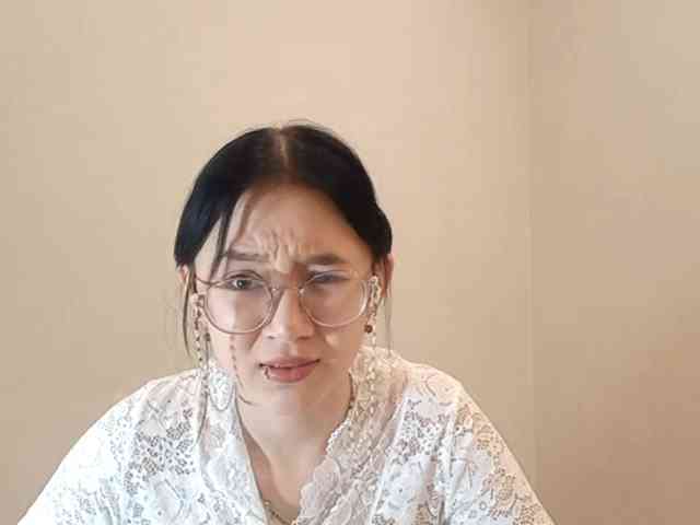 MyrleHenggeler webcam