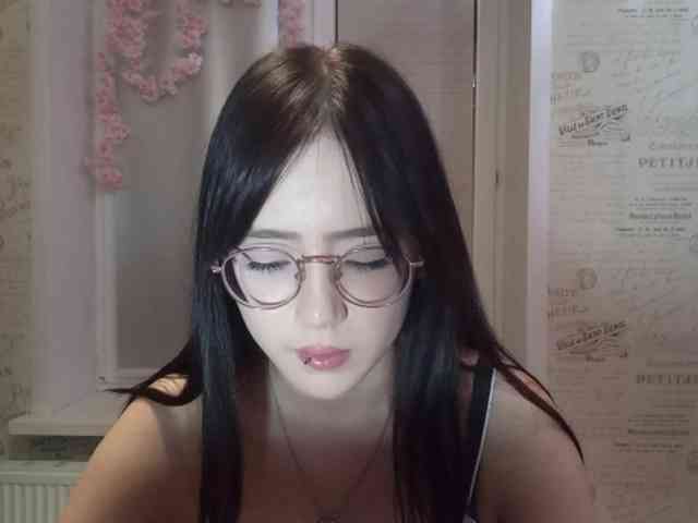 MyrleHenggeler webcam