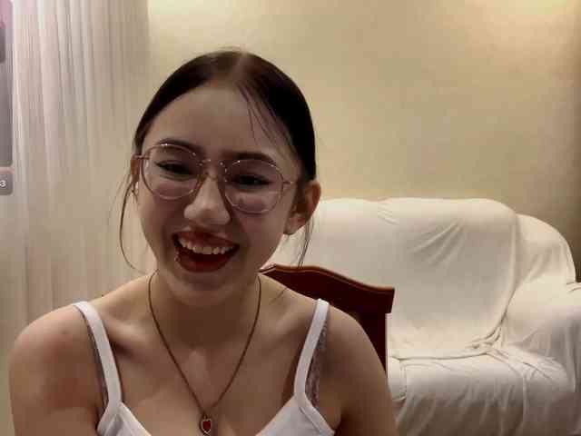 MyrleHenggeler webcam