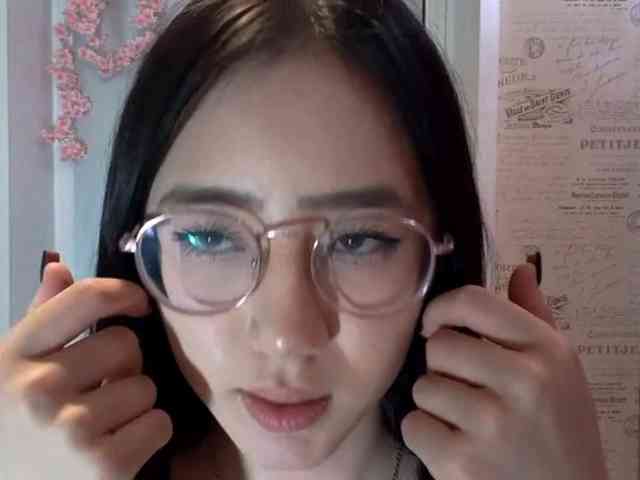 MyrleHenggeler webcam