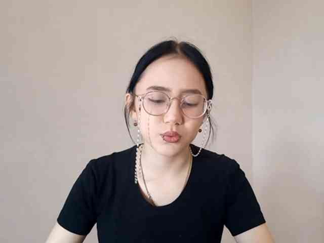 MyrleHenggeler webcam