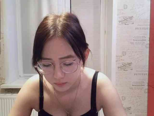 MyrleHenggeler webcam