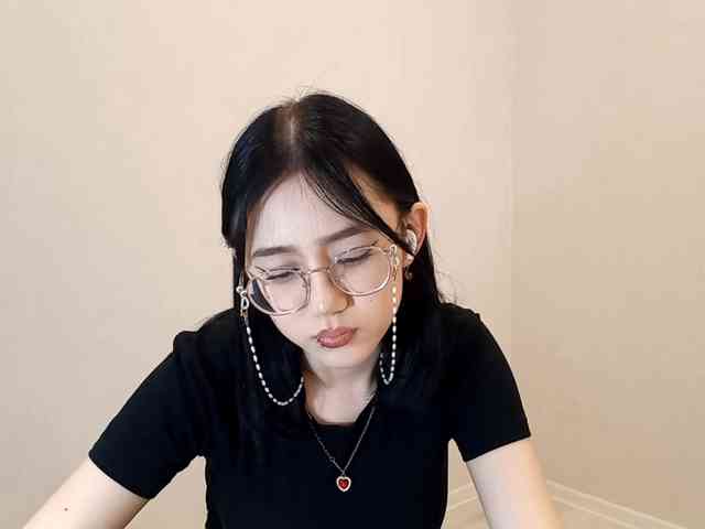 MyrleHenggeler webcam