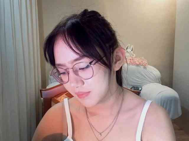 MyrleHenggeler webcam