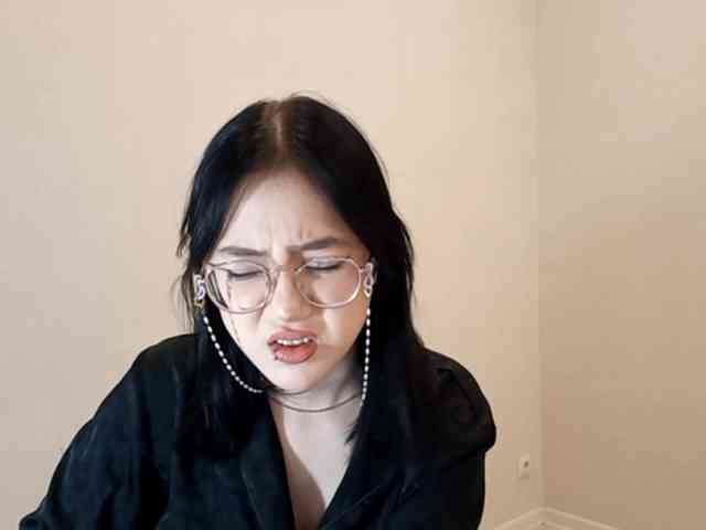 MyrleHenggeler webcam