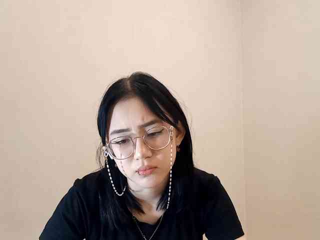 MyrleHenggeler webcam