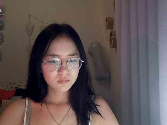MyrleHenggeler webcam