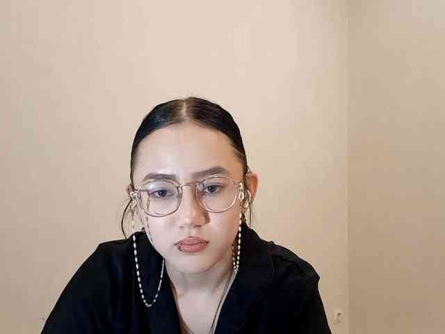 MyrleHenggeler webcam