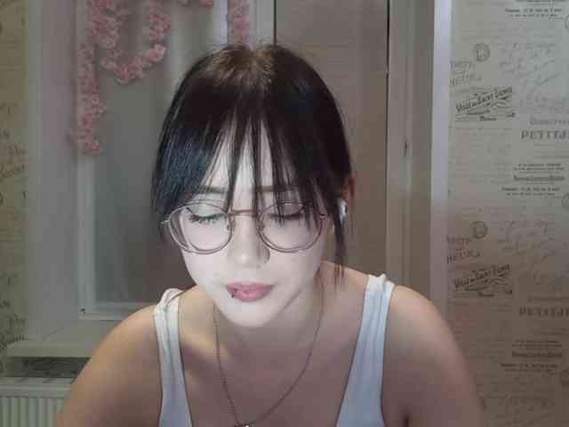 MyrleHenggeler webcam