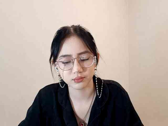 MyrleHenggeler webcam