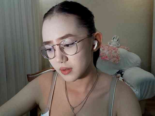 MyrleHenggeler webcam