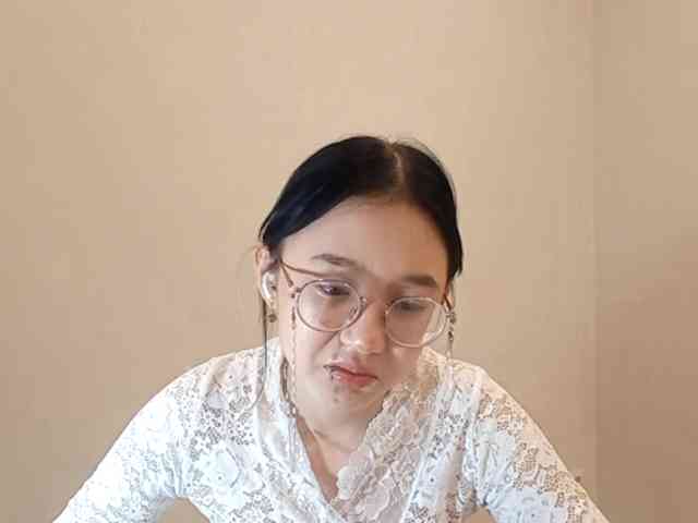 MyrleHenggeler webcam