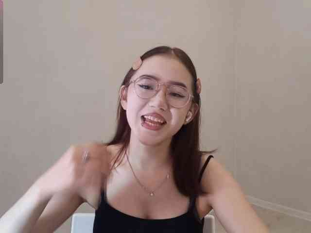 MyrleHenggeler webcam