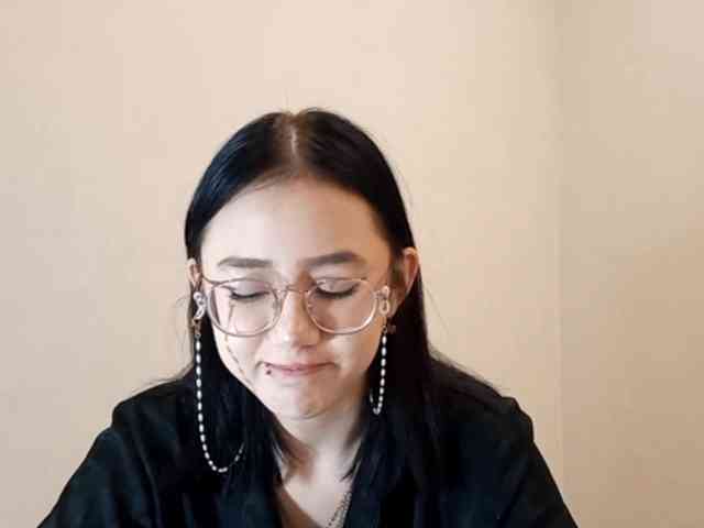 MyrleHenggeler webcam