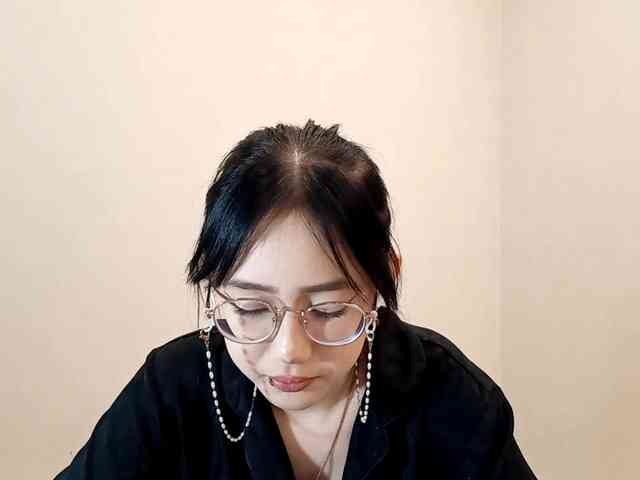 MyrleHenggeler webcam