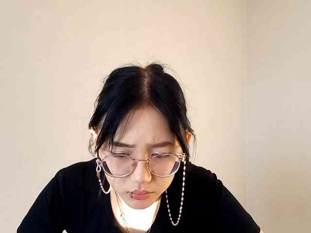 MyrleHenggeler webcam